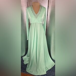 Kay Kipps New York Vintage Elegant Beaded Mint Green Long Sleeve Evening Dress